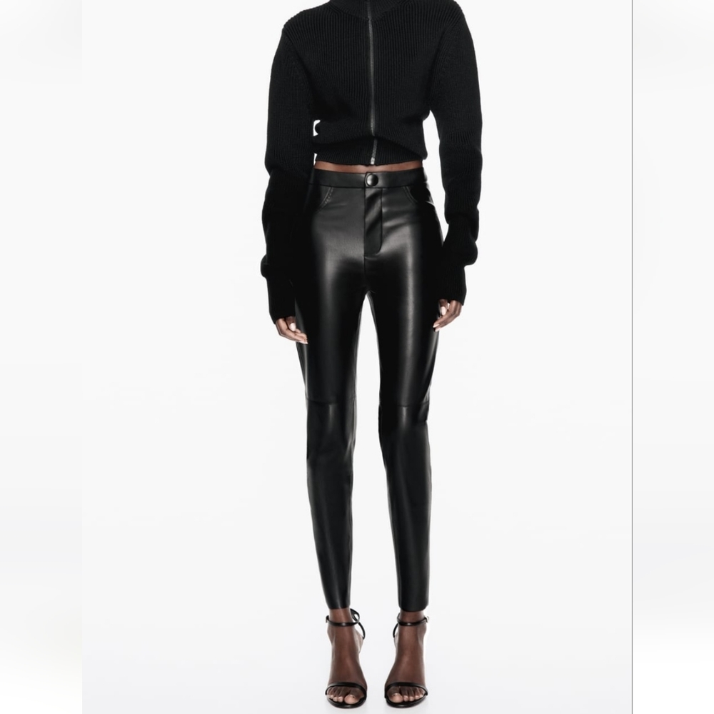 🆕️ Zara Highwaisted Faux Leather Pants - Picture 1 of 4